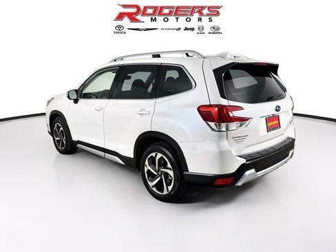 Certified 2023 Subaru Forester Touring AWD/4WD image 6