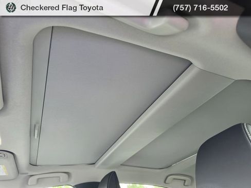 Used 2023 Toyota Prius Limited w/ Limited Premium Package AWD/4WD image 9