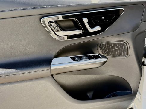 Used 2023 Mercedes-Benz GLC 300 image 23