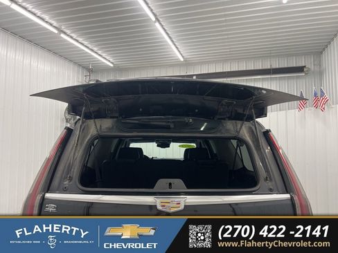 Used 2015 Cadillac Escalade ESV Luxury image 20