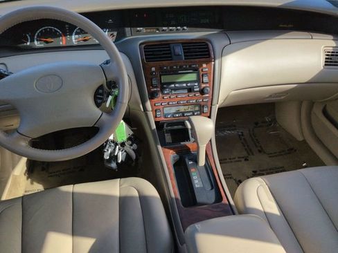 Used 2000 Toyota Avalon XLS image 21