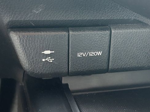 Used 2019 Toyota Camry LE image 23