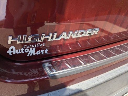 Used 2014 Toyota Highlander Plus AWD/4WD image 25