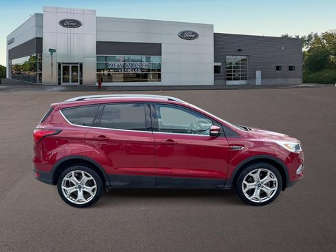 Used 2019 Ford Escape Titanium AWD/4WD image 10