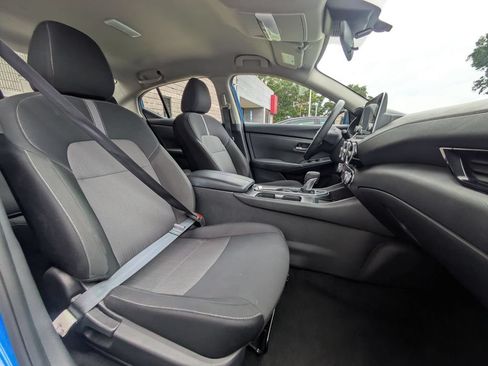 Used 2025 Nissan Sentra SV FWD image 30