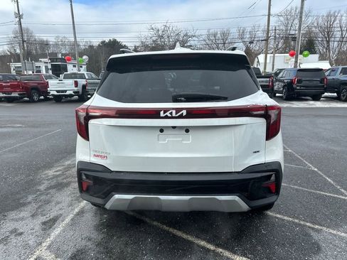 Used 2024 Kia Seltos SX image 4
