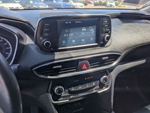 Used 2019 Hyundai Santa Fe SE AWD/4WD image 17