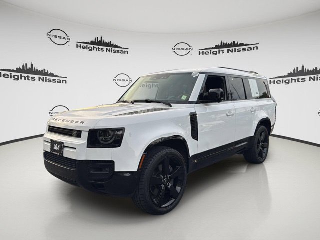Used 2024 Land Rover Defender 130 X-Dynamic SE AWD/4WD image 1