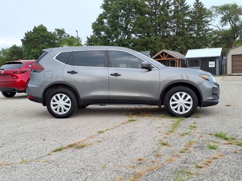 Used 2019 Nissan Rogue S AWD/4WD image 6