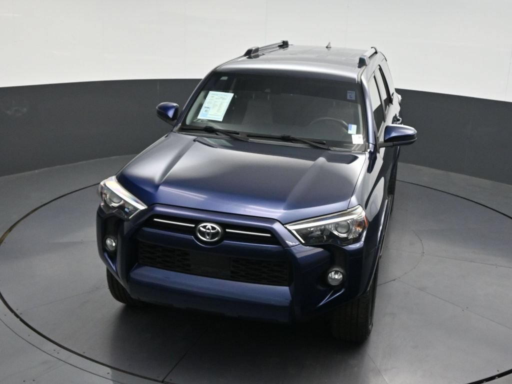 Used 2020 Toyota 4Runner SR5 AWD/4WD image 22