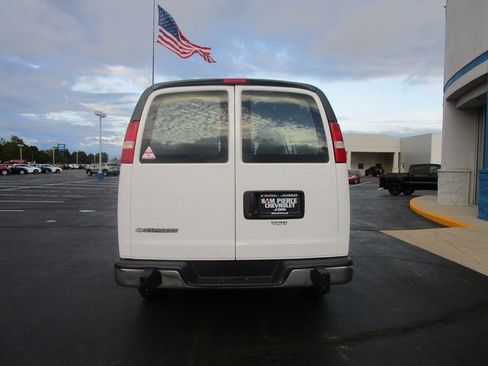 Used 2023 Chevrolet Express 2500 w/ Driver Convenience Package image 4