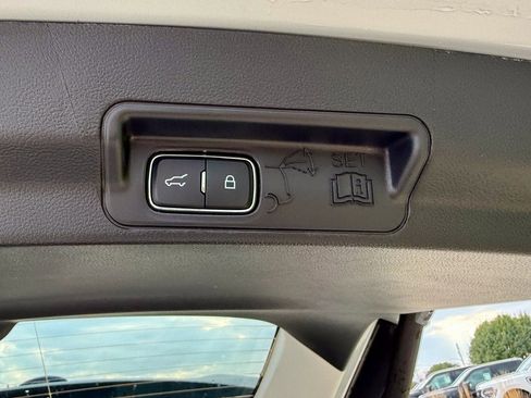 New 2026 Ford Explorer Active w/ Active Comfort Package image 16