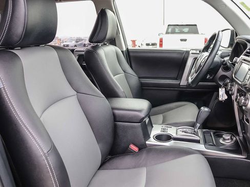 Used 2018 Toyota 4Runner SR5 Premium AWD/4WD image 16