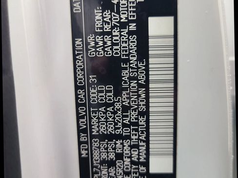 Used 2018 Volvo XC90 T6 Inscription w/ Convenience Package image 3