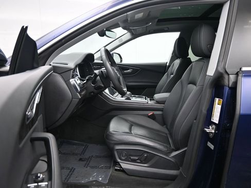 Used 2021 Audi Q8 Premium Plus w/ Premium Plus Package image 28