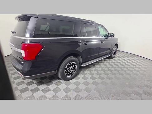 Used 2023 Ford Expedition Max XLT image 41