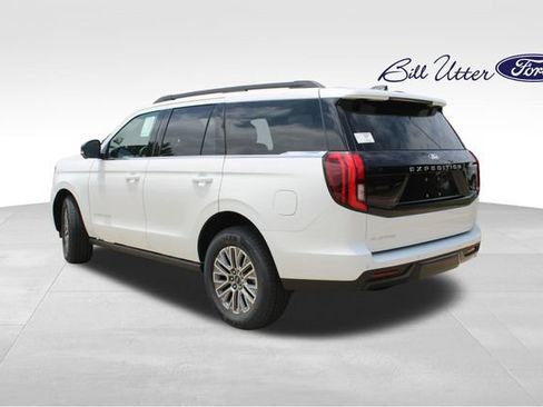 New 2027 Ford Expedition Platinum w/ Driver's Package AWD/4WD image 4