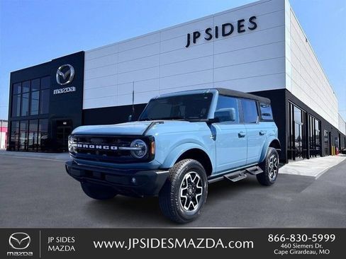 Used 2023 Ford Bronco Outer Banks image 1