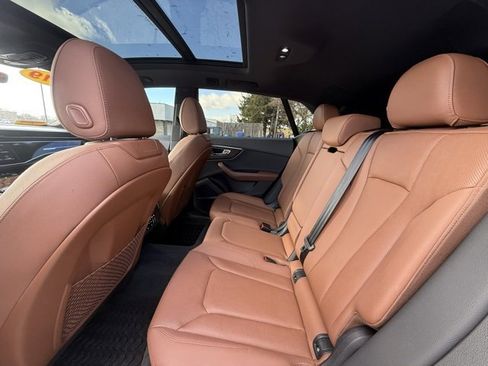Used 2019 Audi Q8 Prestige image 13