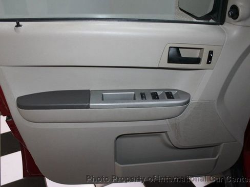Used 2008 Ford Escape XLT image 11