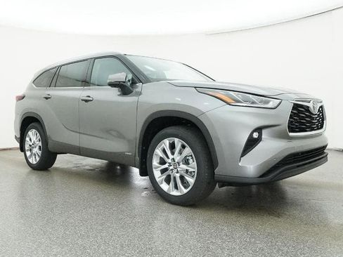New 2026 Toyota Highlander Limited image 29