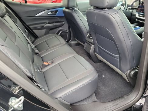 Used 2026 Chevrolet Equinox EV LT FWD image 18