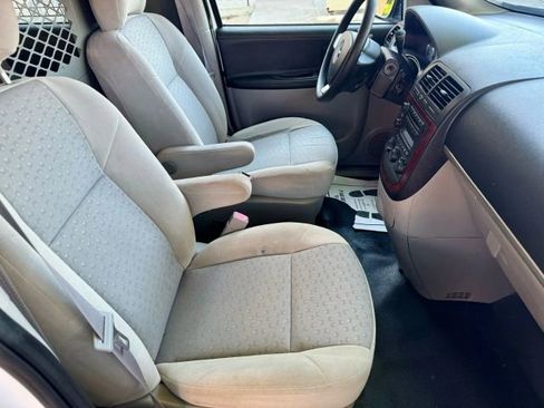 Used 2008 Chevrolet Uplander image 13