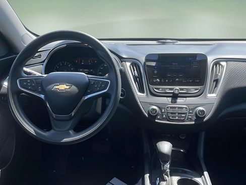 Used 2025 Chevrolet Malibu LT FWD image 20