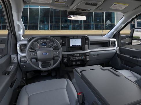 New 2023 Ford F250 XL w/ XL Driver Assist Package image 9