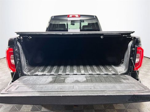 Used 2017 GMC Sierra 1500 SLT image 21