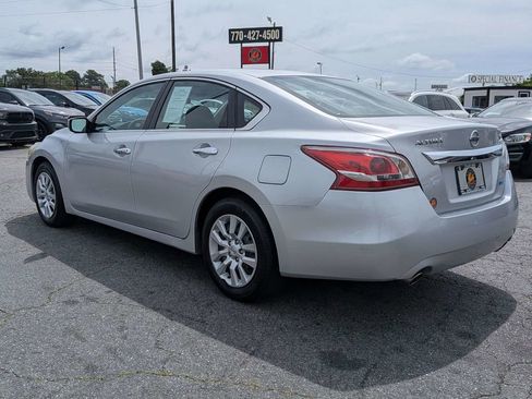 Used 2013 Nissan Altima 2.5 S FWD image 7