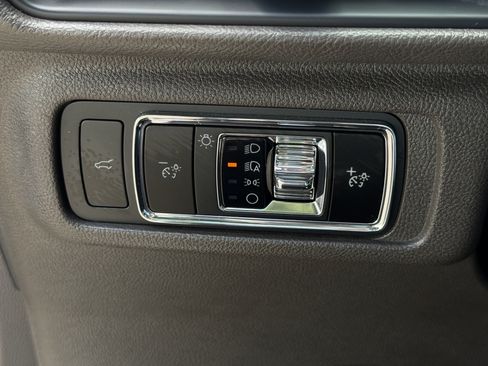 Used 2022 Lincoln Corsair FWD image 26