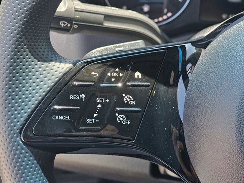 Used 2025 Mercedes-Benz Sprinter 2500 image 24