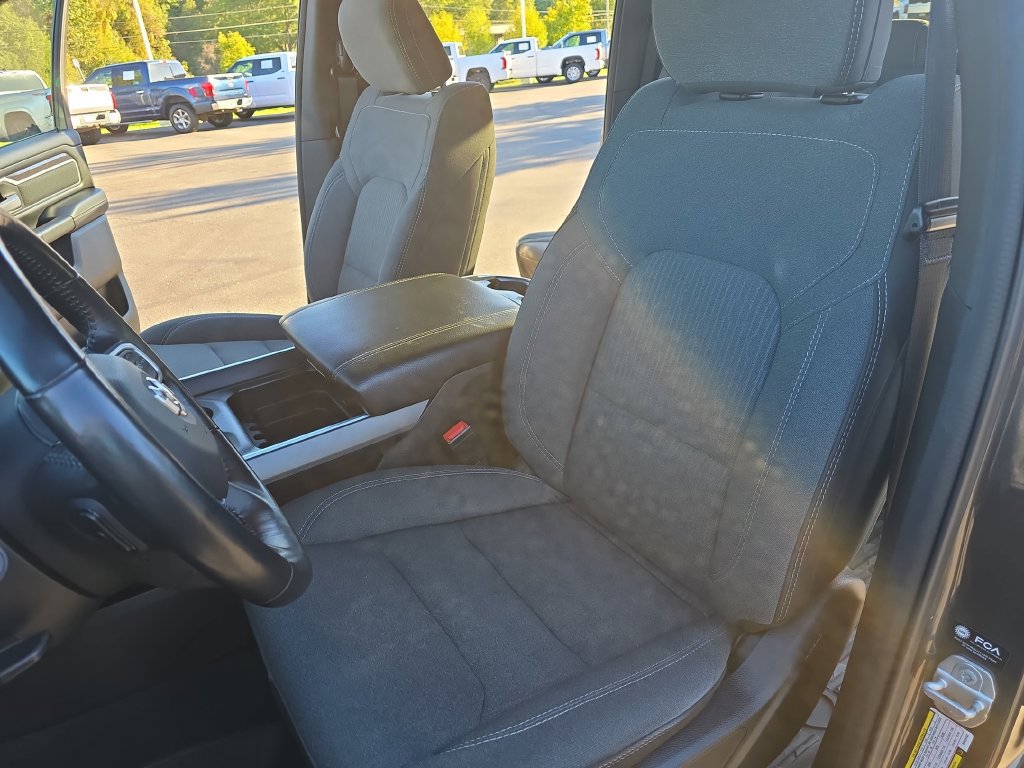Used 2022 RAM 1500 Big Horn AWD/4WD image 17