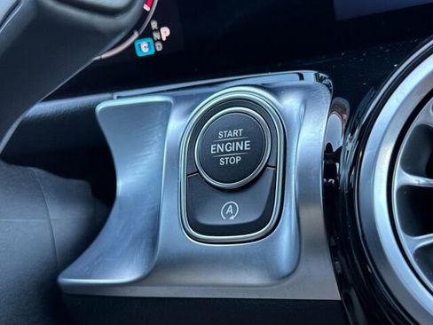 Certified 2026 Mercedes-Benz GLB 250 image 28