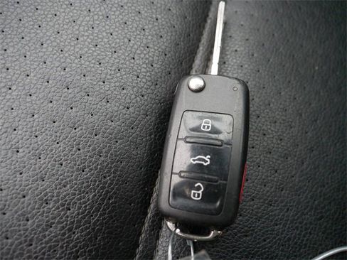 Used 2015 Volkswagen Jetta TDI SE image 38