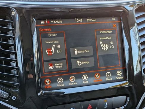 Certified 2021 Jeep Cherokee Limited w/ Trailer Tow Group image 28