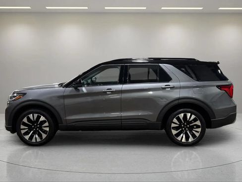 Used 2026 Ford Explorer Platinum w/ LUX Leather Package AWD/4WD image 15