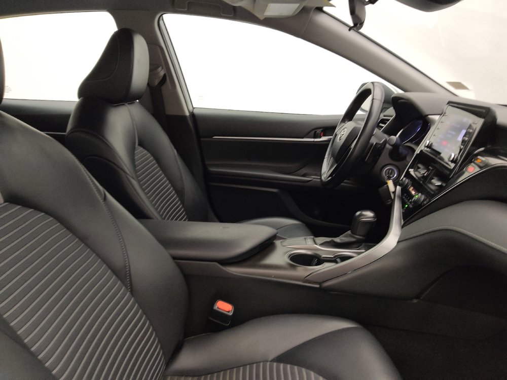 Used 2023 Toyota Camry SE FWD image 21