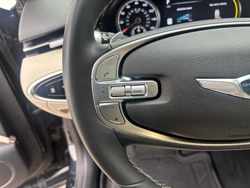 Used 2023 Genesis GV70 2.5T w/ Select Package image 17