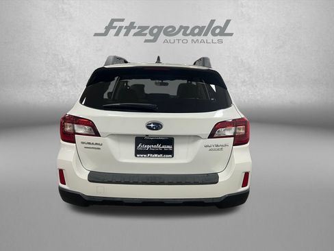 Used 2017 Subaru Outback 2.5i Premium AWD/4WD image 4