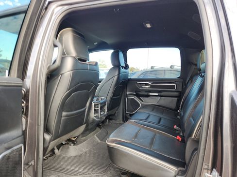 Used 2022 RAM 1500 Laramie w/ Sport Appearance Package image 12
