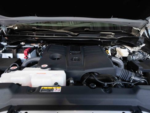 Used 2022 Toyota Tundra SR5 image 30