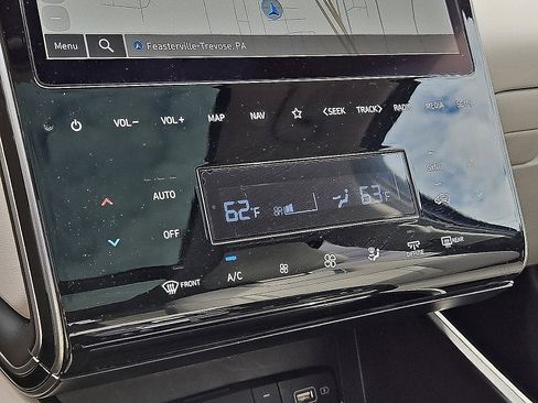 Used 2022 Hyundai Tucson Limited image 16