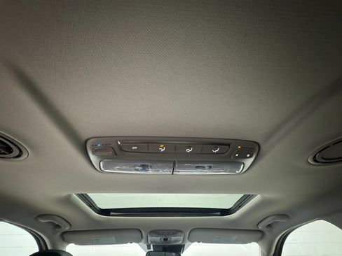 Used 2020 Kia Telluride S FWD image 44