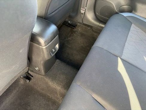 Used 2023 Nissan Versa SV FWD image 28
