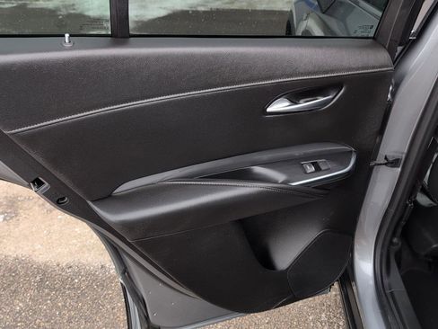 Used 2024 Cadillac XT4 Premium Luxury image 14