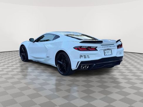 Used 2025 Chevrolet Corvette E-Ray AWD/4WD image 5