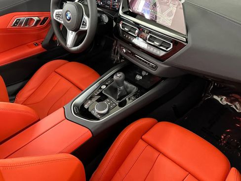 New 2026 BMW Z4 M40i w/ Premium Package image 17
