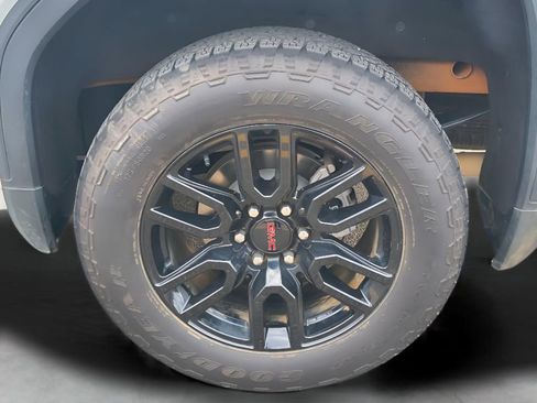 Used 2023 GMC Sierra 1500 Elevation w/ X31 Off-Road Package image 4